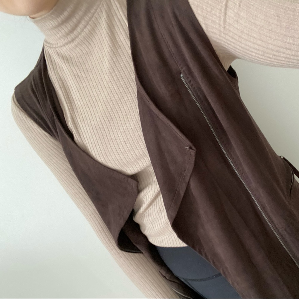 SOLD 🚫 Vintage Brown Zip-up Vest